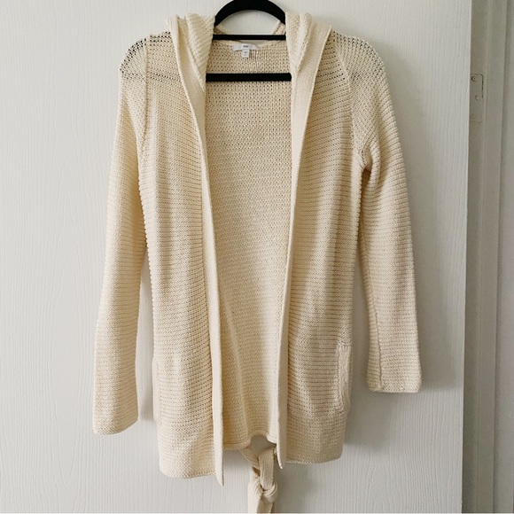 GAP | Knit Sweater - Picture 2 of 6